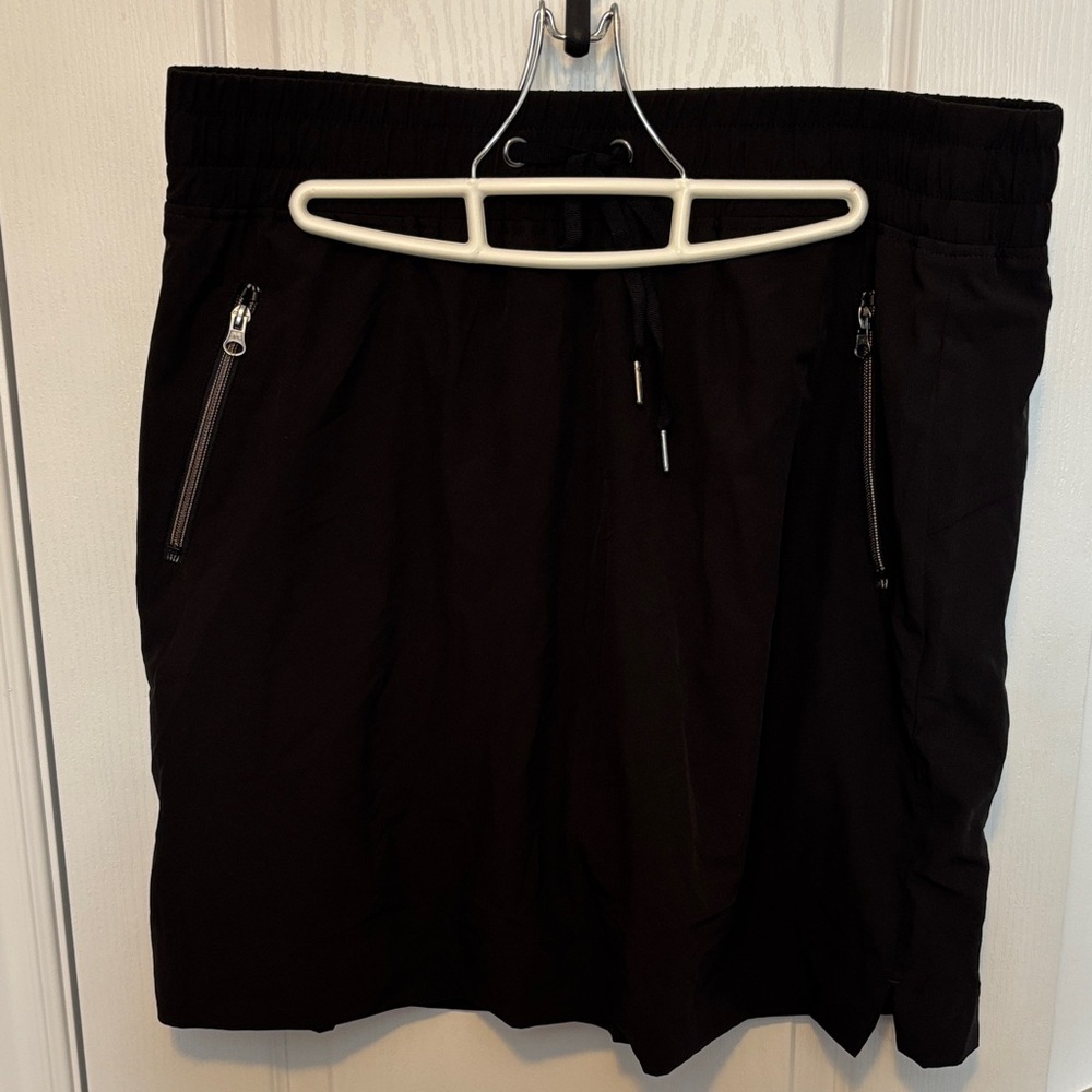 Active USA Black Athletic Men's Shorts